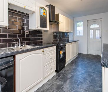 2 bed House - Terraced To Let - Photo 3