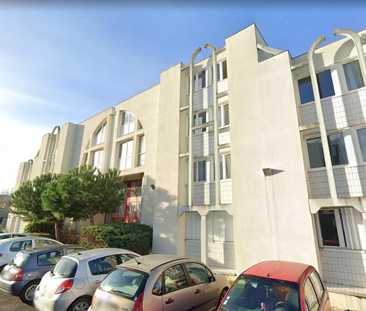 Logement meublé, parking inclus – Proche du centre-ville - Photo 3