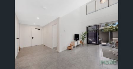 North-Facing Double-story | 175m² | Top Schools Catchment! - Photo 5