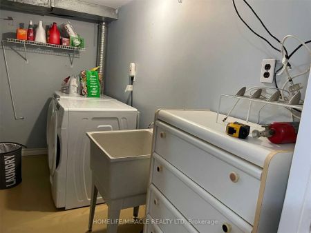 33 Gordon Drive - Photo 4