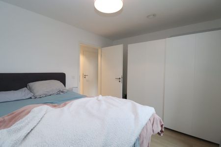 Moderne Wohnung – 1 Schlafzimmer – Etage 1 – Aufzug - Photo 4