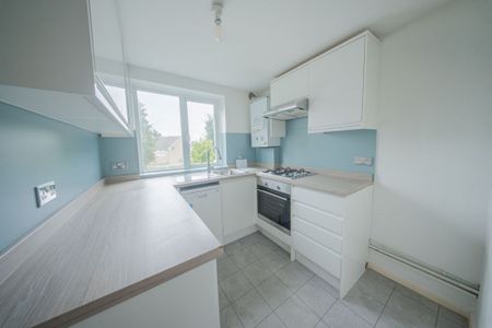 New England Road, Haywards Heath, RH16 - Photo 2