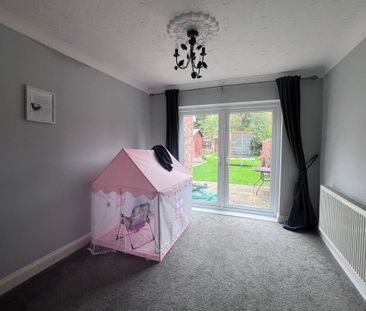 King John Avenue - Photo 2