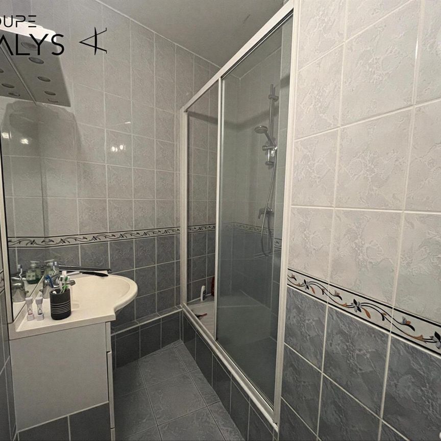Location Appartement 3 pièces 61m² LYON 3ème - Photo 1