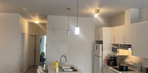 183 Chemin McConnell (Aylmer) Chauffé Et éclaire - Appartement 2 Cc + Bureau - Photo 2