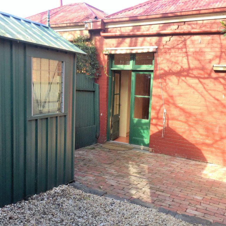 Magnificent Single Fronted Hawthorn Brick Terrace in Prime Location - Photo 1