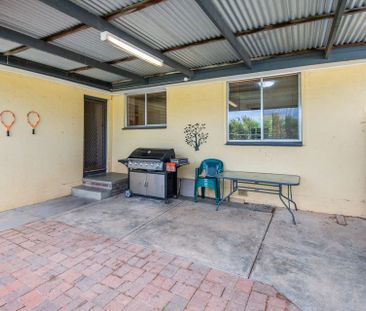 Family Home! - Photo 6