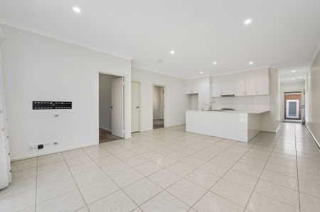 11/3 Gerald Street, Queanbeyan - Photo 2