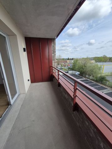 Location Appartement 2 pièces 41m² VALENCIENNES 59300 - Photo 2