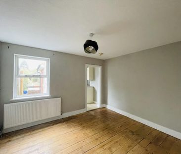 3 bedroom terraced house to rent - Photo 2
