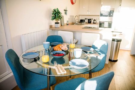 Victoria Street - Photo 3