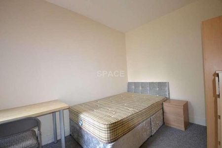 Grange Avenue, Reading, Berkshire, RG6 - Photo 2