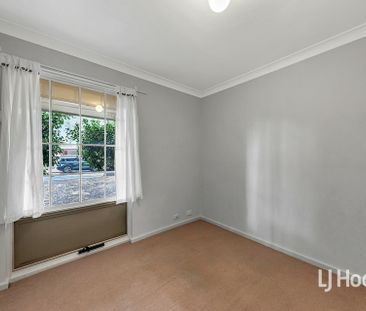 Neat and Tidy 3 Bedroom Home - Photo 4