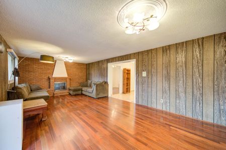 For Lease - 2908 Victoria Park Avenue, Toronto, Ontario - Photo 3