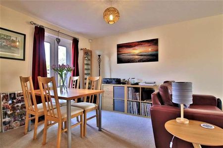 Beauchamp Road, Walton Cardiff, Tewkesbury, GL20 - Photo 2