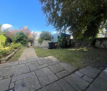 4 bedroom semi-detached house to rent - Photo 3