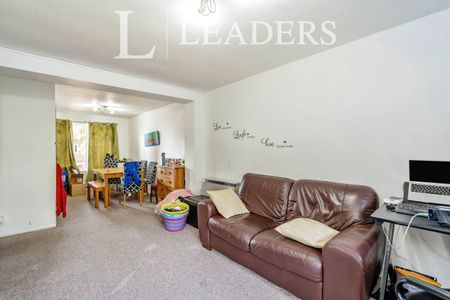 2 bedroom apartment to rent Bayton Court, Velyn Avenue, Chichester, PO19 - Photo 3