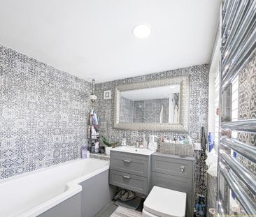 3 bedroom maisonette to rent - Photo 3