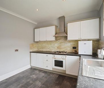 2 bedroom terraced house to rent - Photo 5