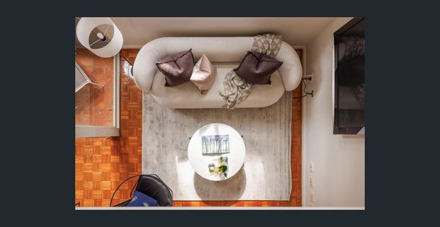 Split-level loft-style residence with warehouse feel - Photo 1