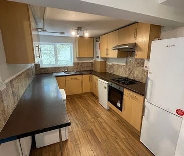 5 Bed Terraced House, White Street, BN2 - Photo 5