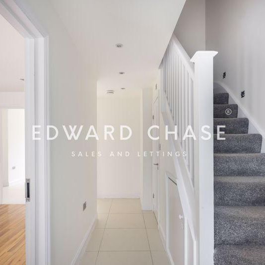 4 bedroom terraced house to rent - Photo 1