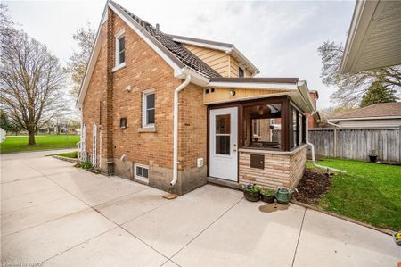 For Lease - 270 Mansion Street, Kitchener, Ontario - Photo 3