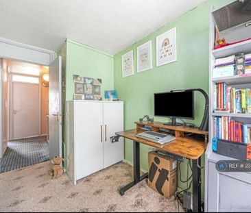 3 bedroom terraced house to rent - Photo 4