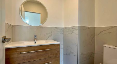 4-BEDROOM IN BOTANY DOWNS - Photo 4