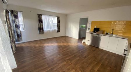 2 Aotea road, Glen Eden, Auckland - Photo 3