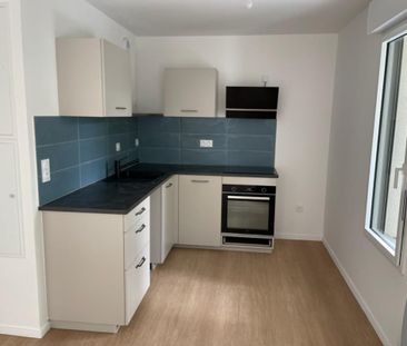 Location Appartement 2 pièces 48m² TOURS 37200 - Photo 3