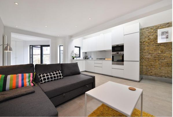 1 Bed Maisonette, Adderley Grove, SW11 - Photo 1