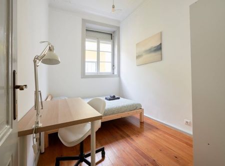 Travessa de Santa Marta, Lisbon, Lisbon 1150-299 - Photo 5