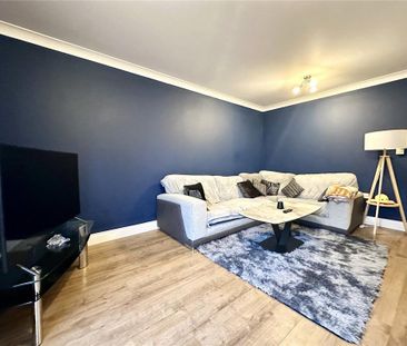 3 bedroom end of terrace house to rent - Photo 3