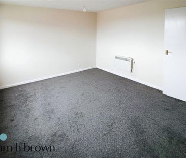 Coronation Avenue, East Tilbury - Photo 2