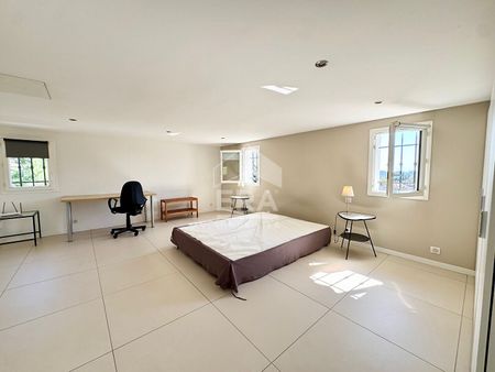 Châteauneuf de Grasse, location maison meublée 2 pièces. - Photo 4