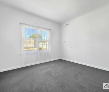 Well-positioned, 2-bedroom home. - Photo 3