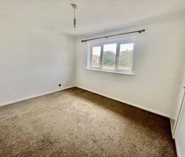 Holford Green, Selsey - Photo 6