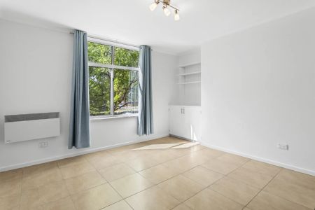 Stylish City-Fringe Living - Photo 4