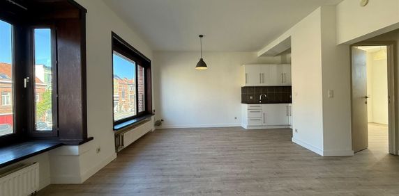Appartement te huur in Gent voor € 875 met 2 slaapkamers - Foto 2