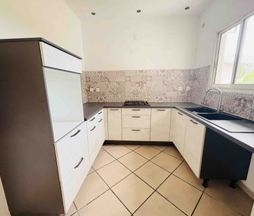 Location Maison 5 pièces 121m² LA POSSESSION 97419 - Photo 5