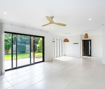 1 Heights Drive, Robina QLD 4226 - House For Rent | Domain - Photo 1