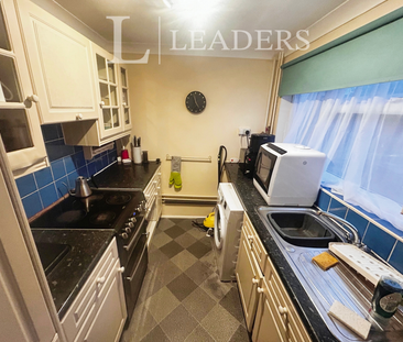 3 bedroom house to rent Old Forge Way, Sawston, Cambridge, CB22 - Photo 5