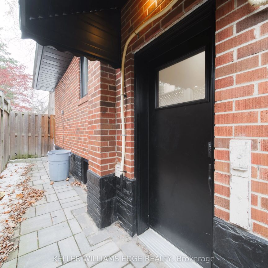 56 Burrows Avenue #Lower - Photo 1