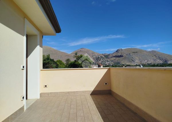 Porzione di bifamiliare in affitto