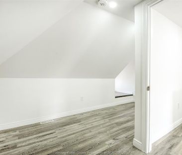 For Lease - 3076 SANDWICH Unit# UPPER, Windsor, Ontario - Photo 3