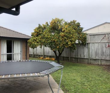 Lovely 4/5 bedroom, 2 bathroom property. - Photo 5