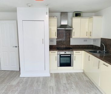 Bridge Street, Evesham, WR11 - Photo 2