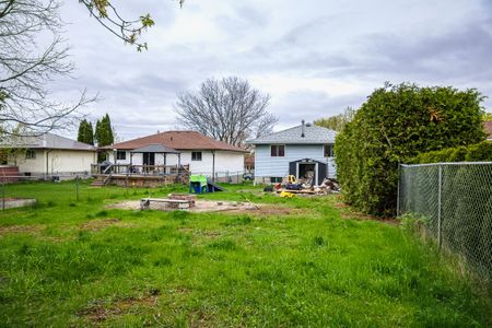 For Lease - 21 Pepper Avenue, Belleville, Ontario - Photo 5