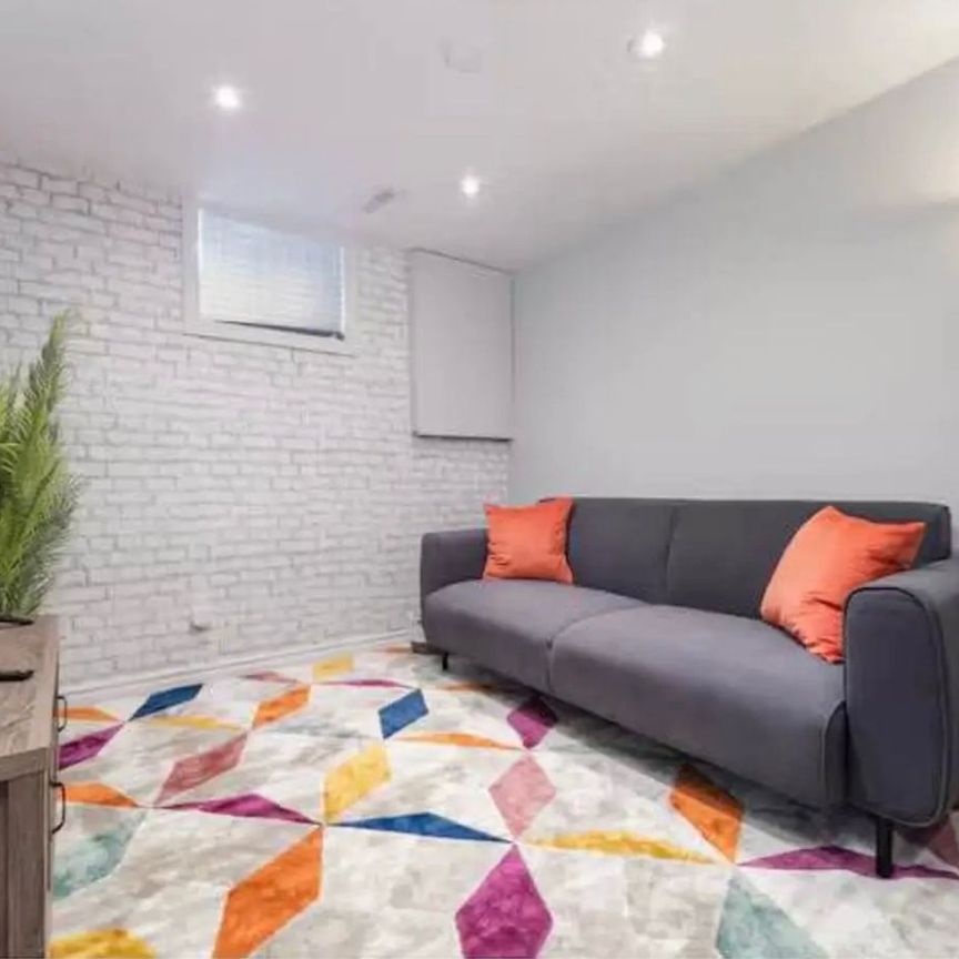 For Lease - 1188 Shadeland Drive Unit# Lower, Mississauga, Ontario - Photo 1